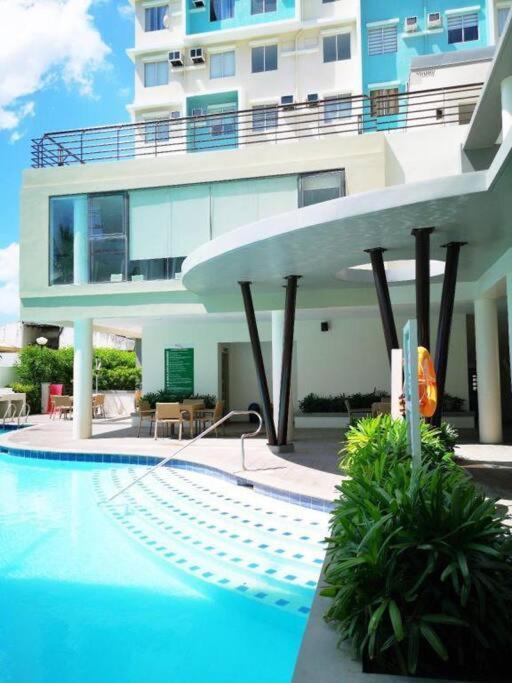 Spacious 2 bedroom 42sqm condo unit Iloílo Exterior foto